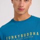 Ανδρικό  T-shirt με Funky Buddha τύπωμα FBM009-010-04 DEEP TEAL