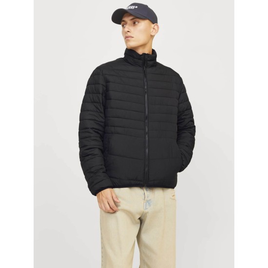 Ανδρικό καπιτονέ μπουφάν με όρθιο γιακά JACK&JONES 12256985 BLACK 