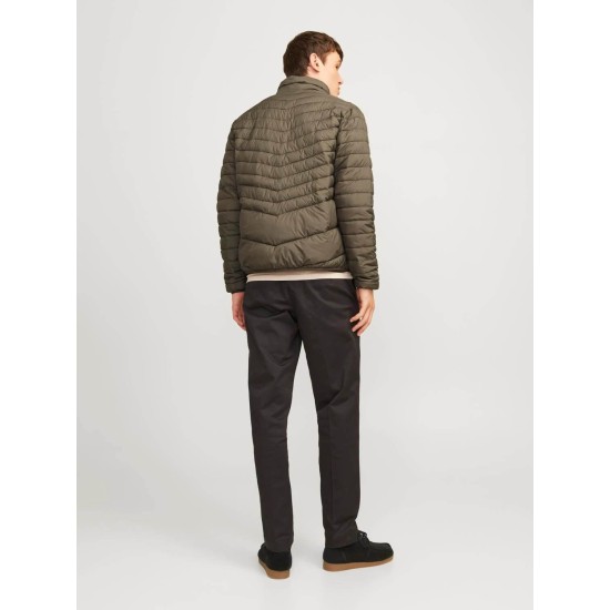 Ανδρικό καπιτονέ μπουφάν με όρθιο γιακά JACK&JONES 12256985 CANTEEN