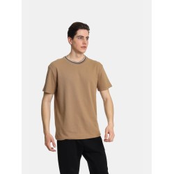 Ανδρικό T-shirt πικέ PACO&CO 2431095 CAMEL-Κανονική γραμμή