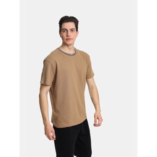Ανδρικό T-shirt πικέ PACO&CO 2431095 CAMEL-Κανονική γραμμή